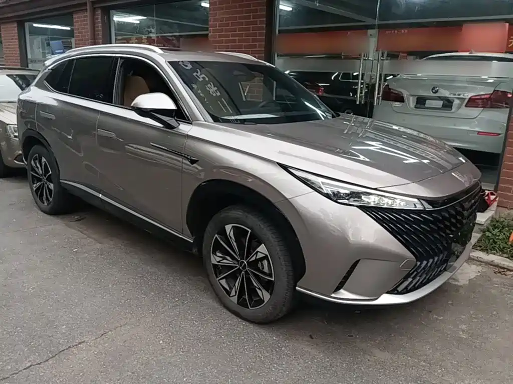 Roewe RX5 — миниатюра 4
