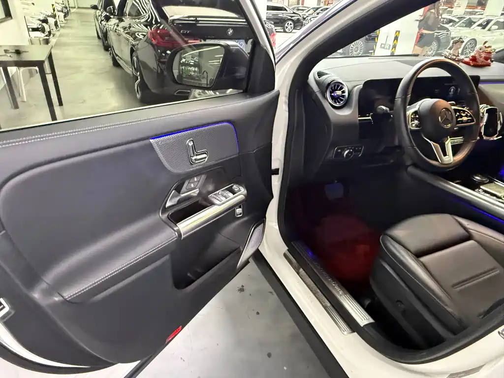 Mercedes-Benz GLA — миниатюра 6
