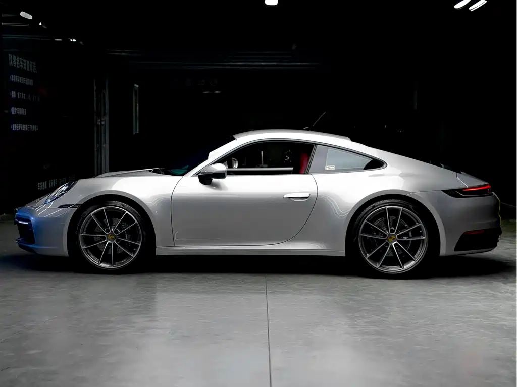 Porsche 911 2023 Carrera 3.0T