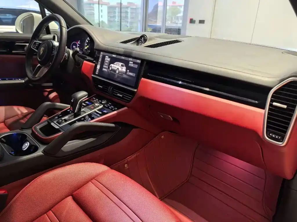 PORSCHE CAYENNE NEW ENERGY