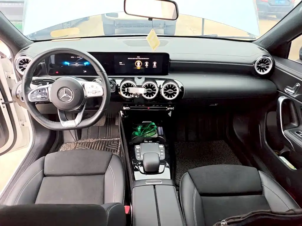 Mercedes-Benz A-Class — миниатюра 10
