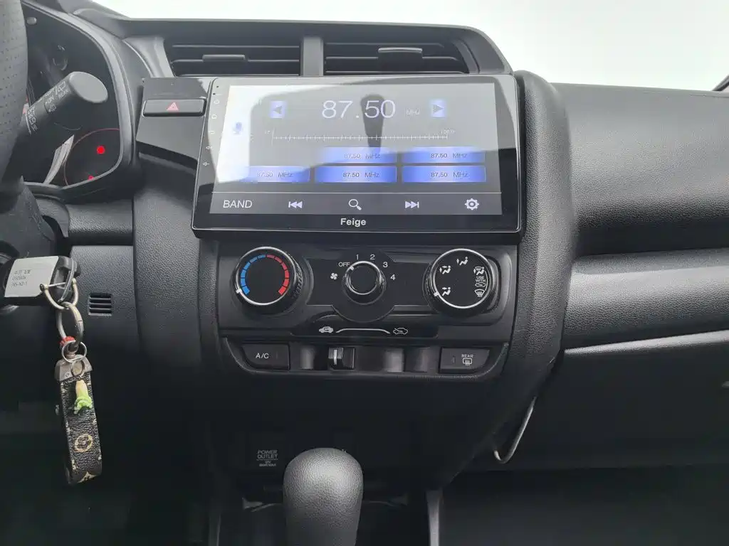Honda Fit — миниатюра 12