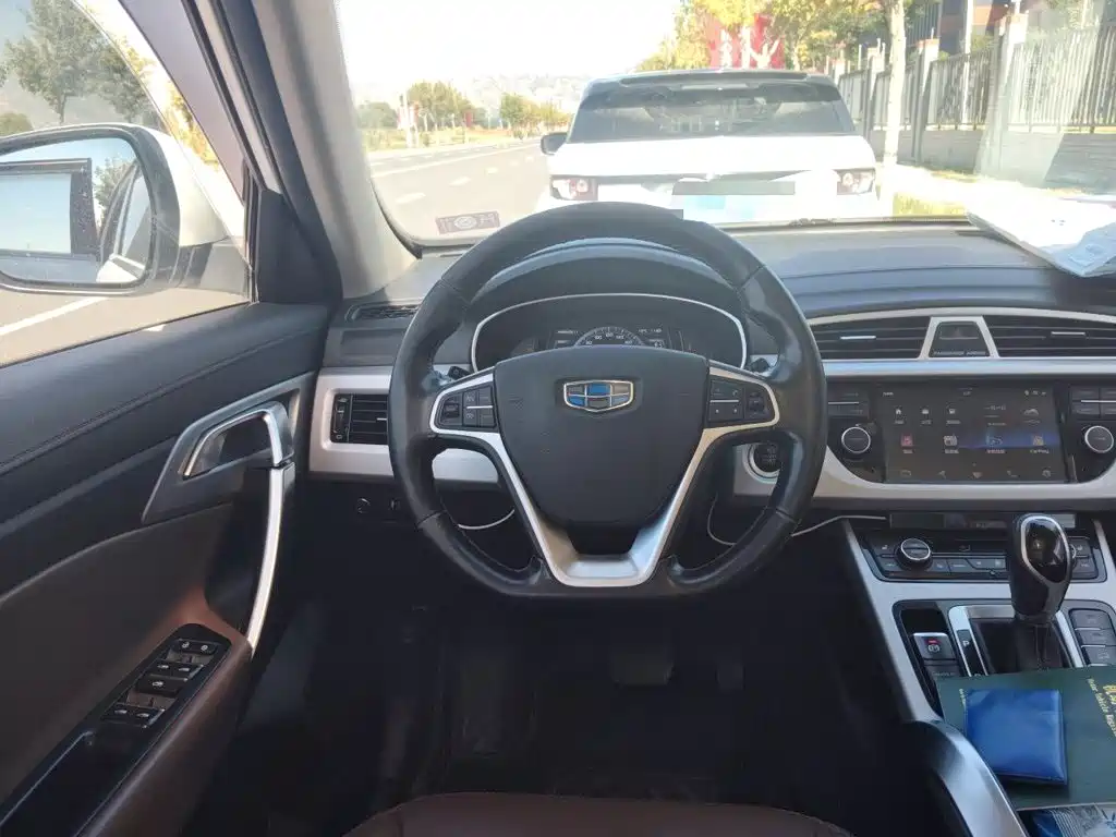 Geely Boyue — миниатюра 11