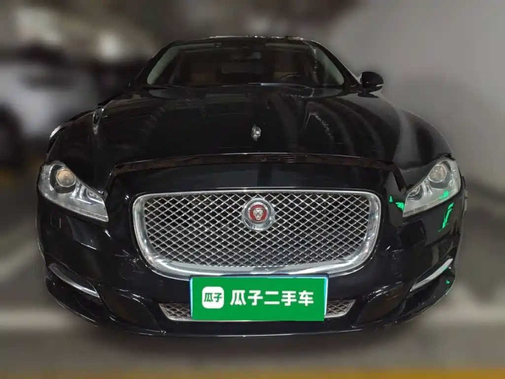 Jaguar XJ — миниатюра 2