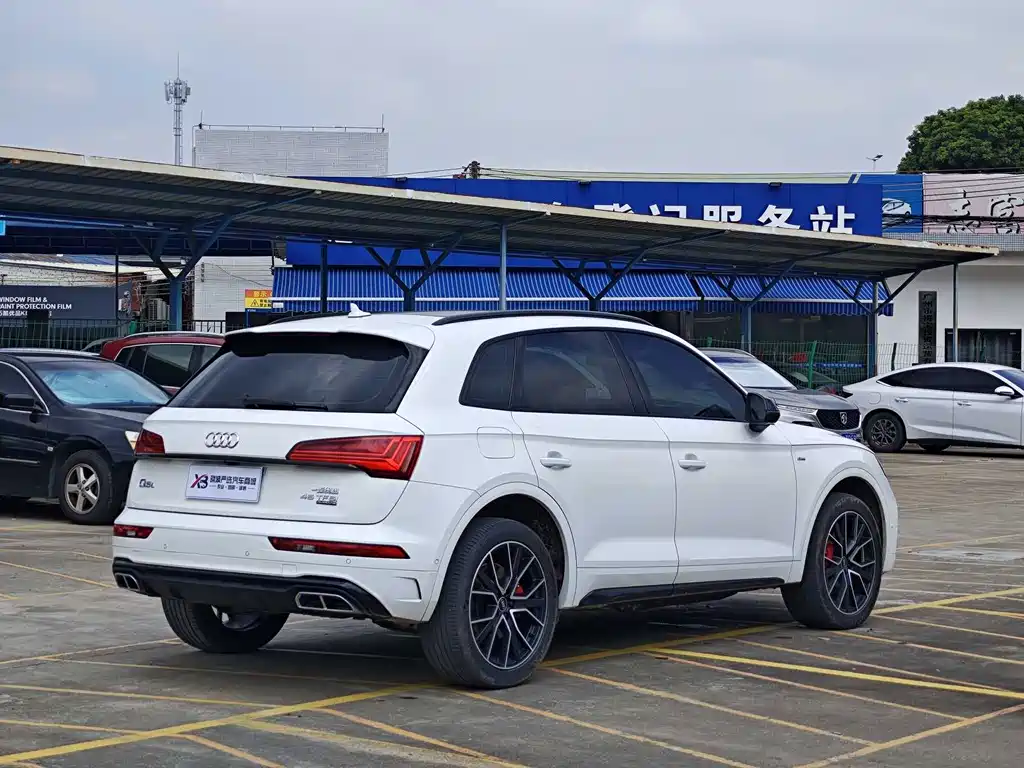 Audi Q5L — миниатюра 4
