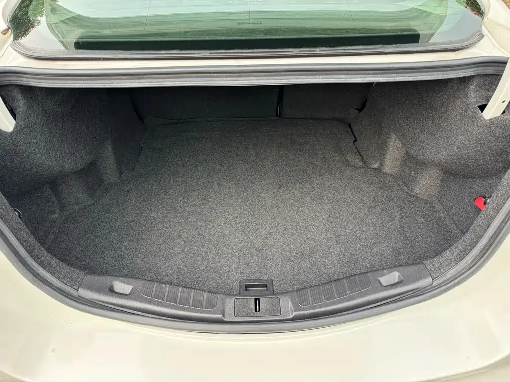 Ford Mondeo — миниатюра 11