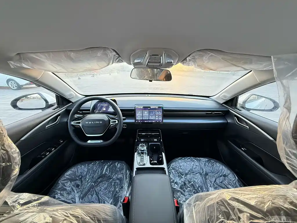 Wuling 五菱E5 — миниатюра 8