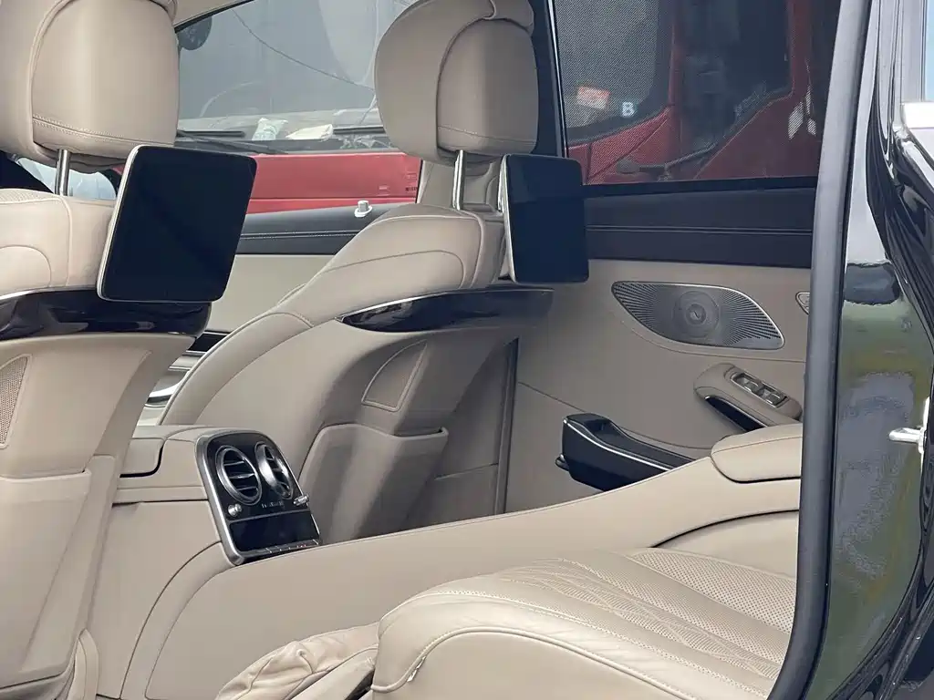 Mercedes-Benz S-Class — миниатюра 12