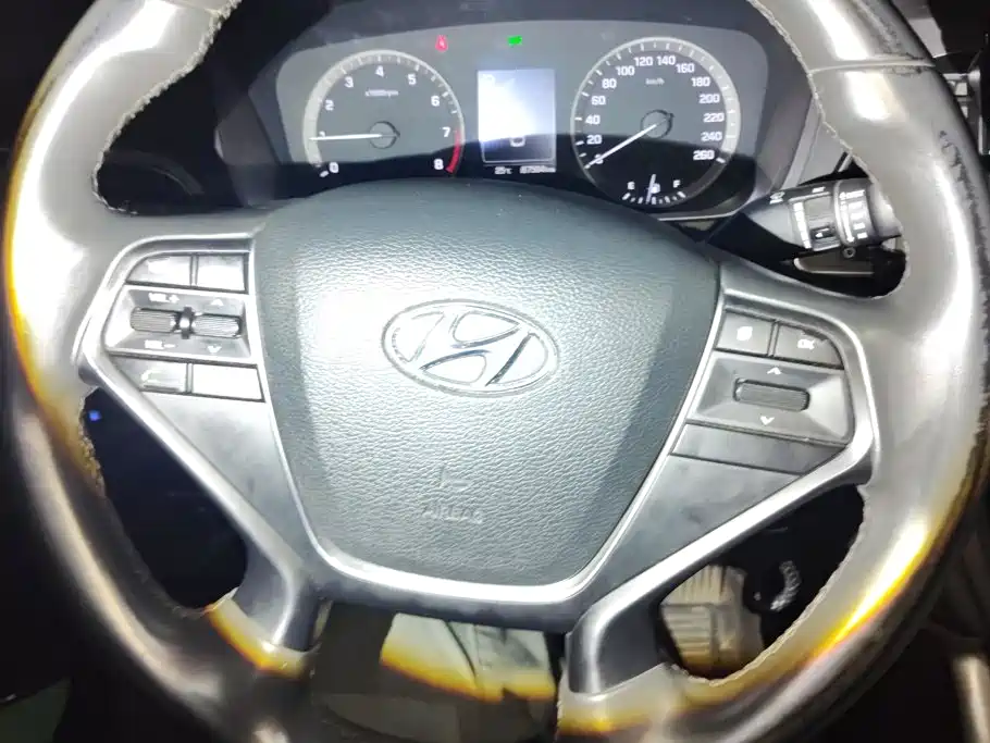 Hyundai Sonata — миниатюра 15