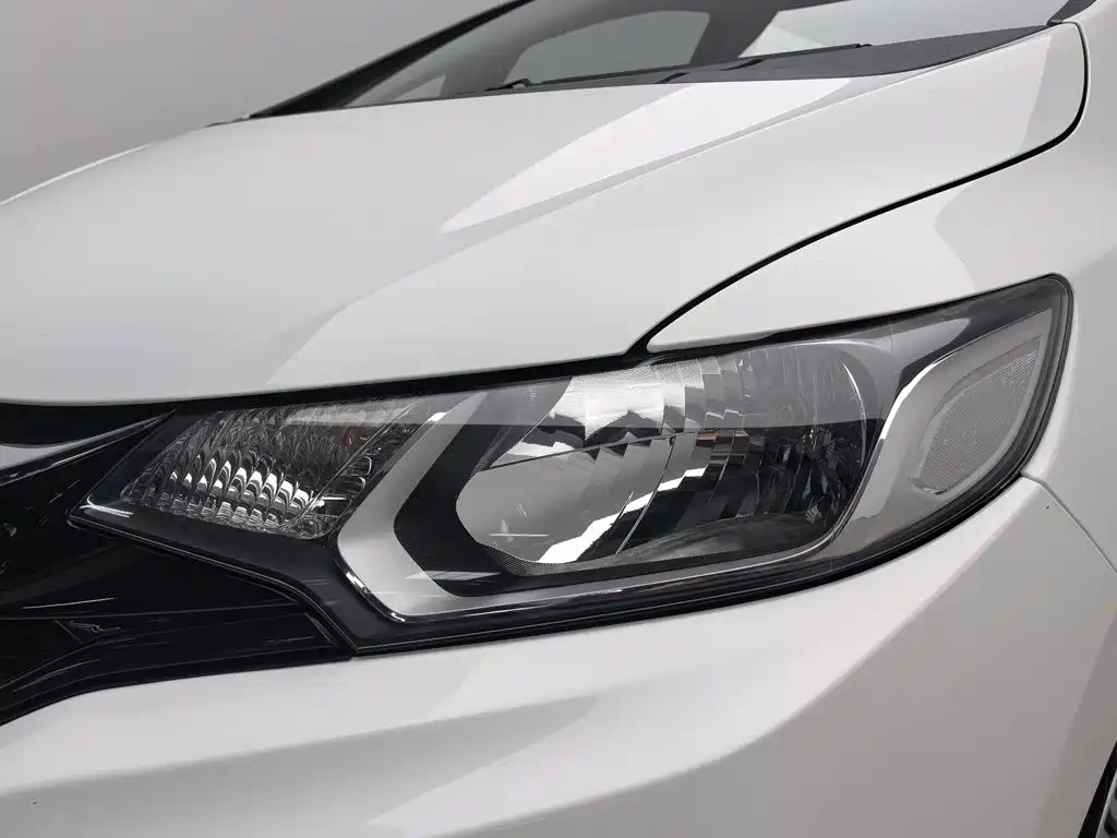 Honda Fit — миниатюра 7