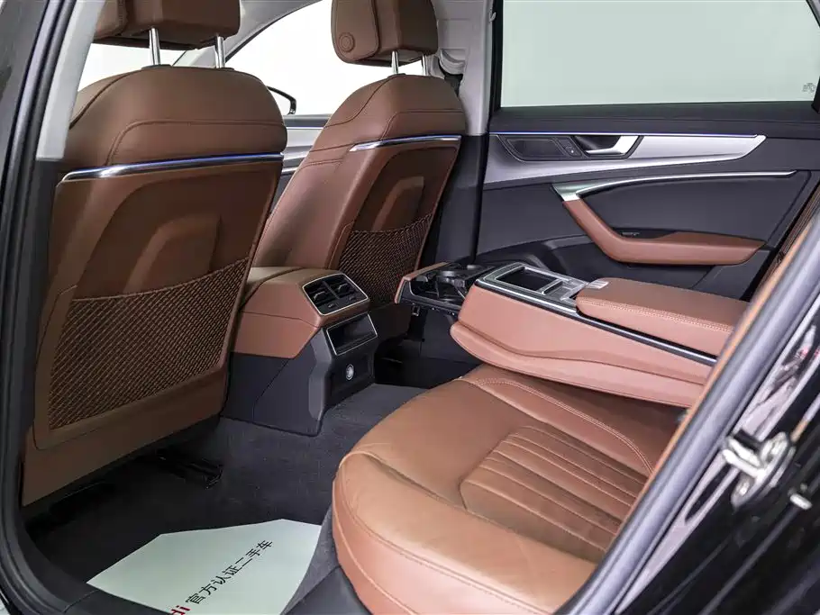 Audi A6L 2021 40 TFSI Luxury