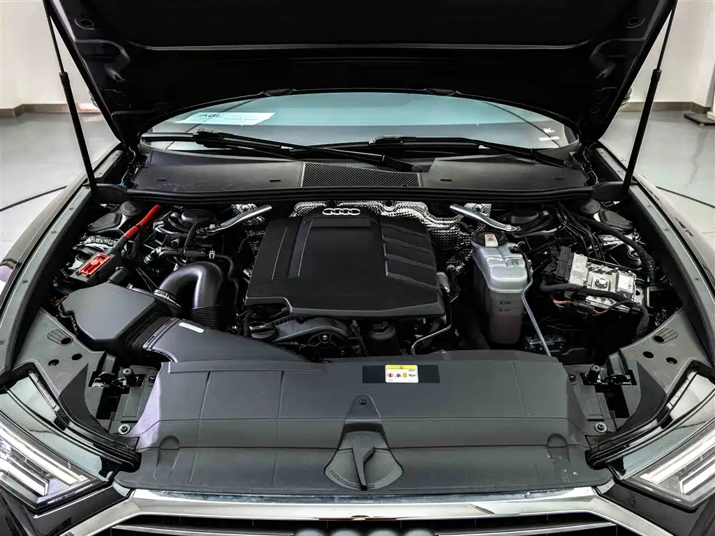 Audi A6L 2021 40 TFSI Luxury
