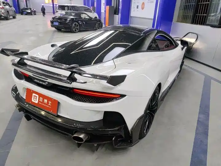 McLaren GT — миниатюра 7