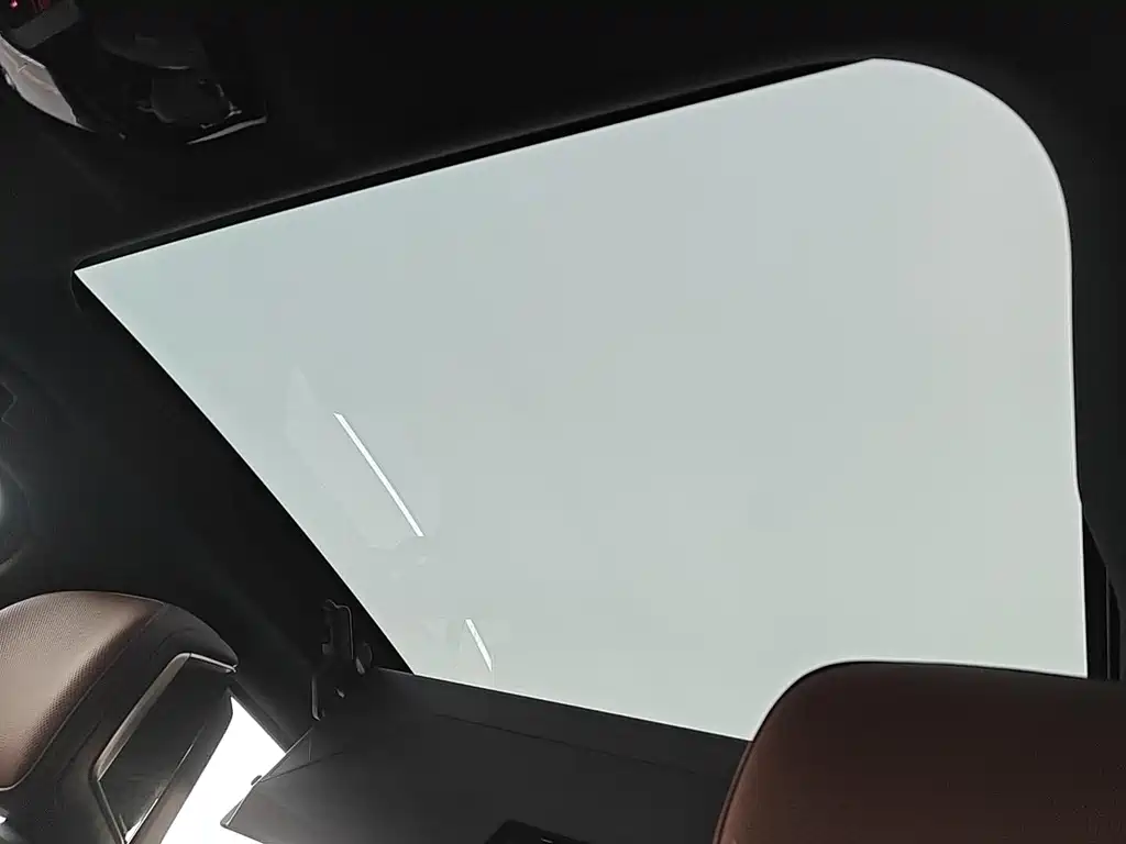 BMW i7 — миниатюра 11