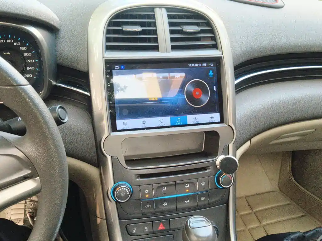 Chevrolet Malibu — миниатюра 10