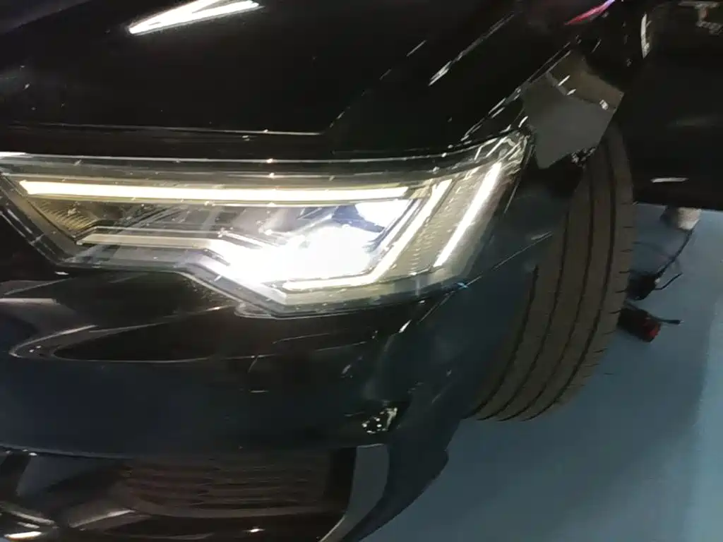 Audi A6L — миниатюра 23
