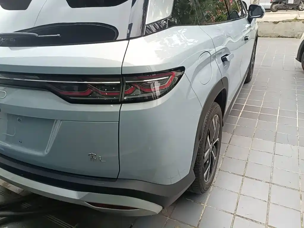 BYD L DM-i — миниатюра 8