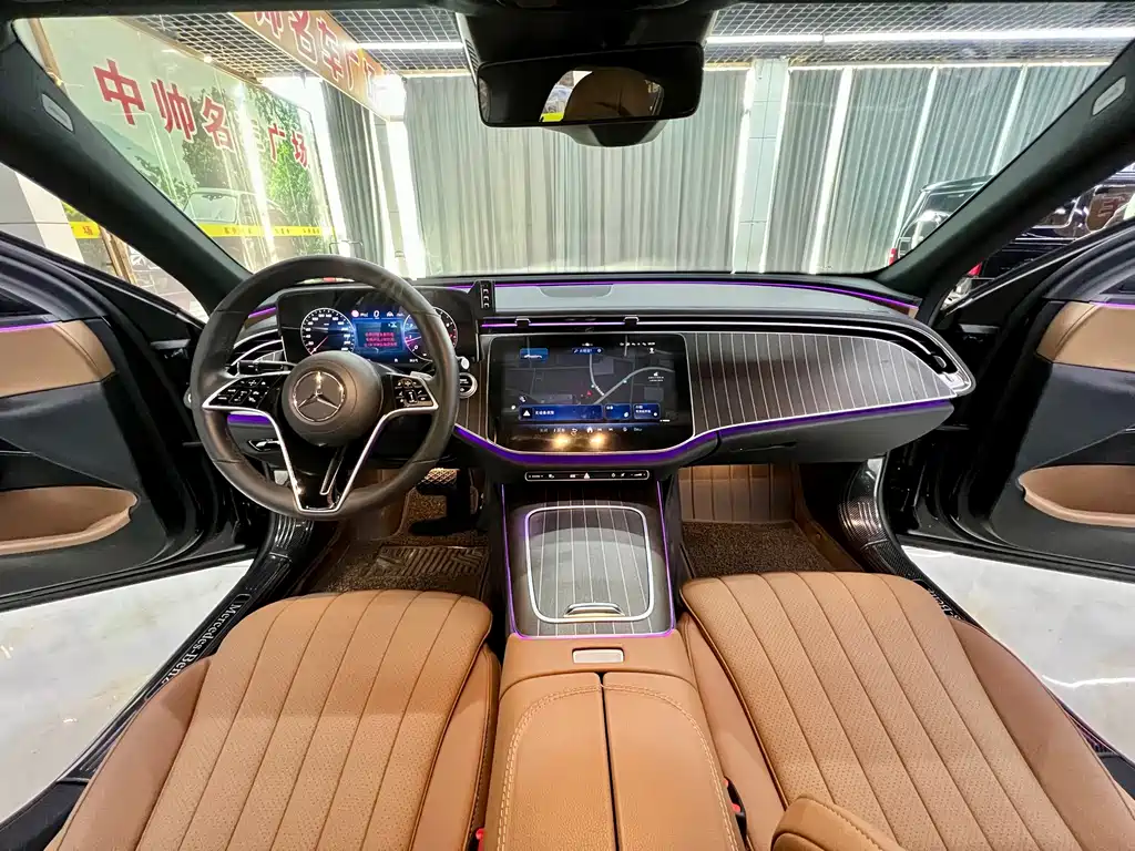 Mercedes-Benz E-Class — миниатюра 16