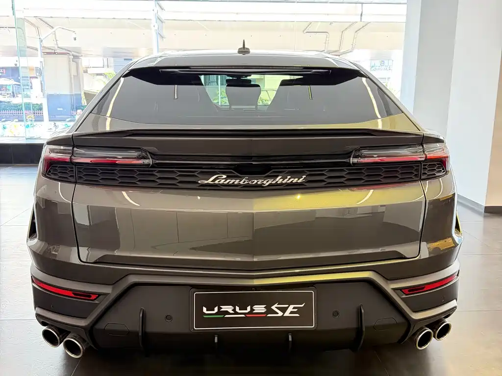 Lamborghini Urus SE — миниатюра 9