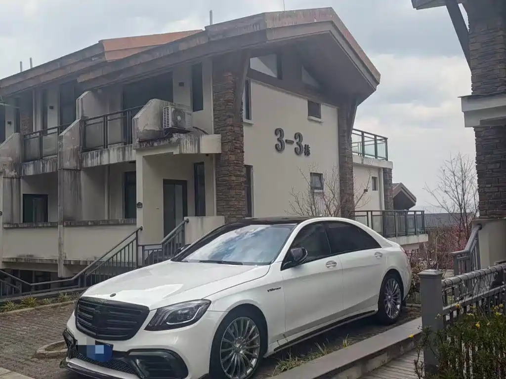 MERCEDES-BENZ S CLASS AMG