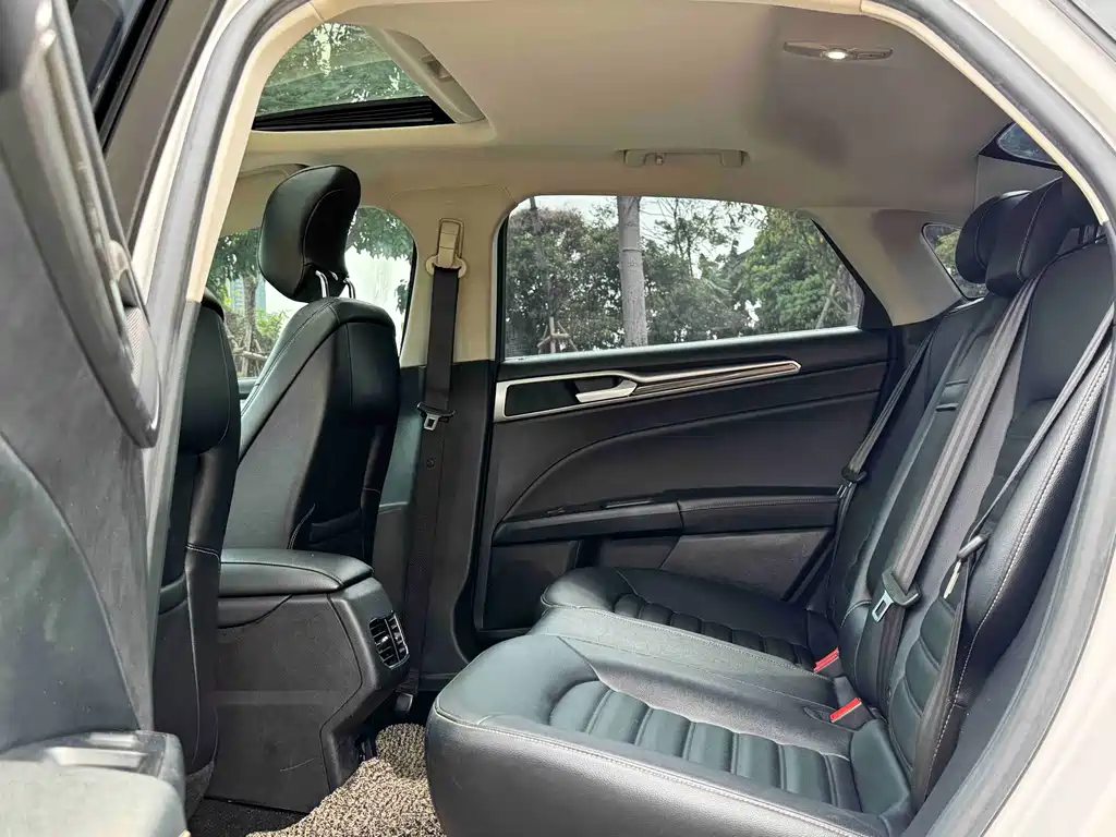 Ford Mondeo 2020 EcoBoost 200 Luxury