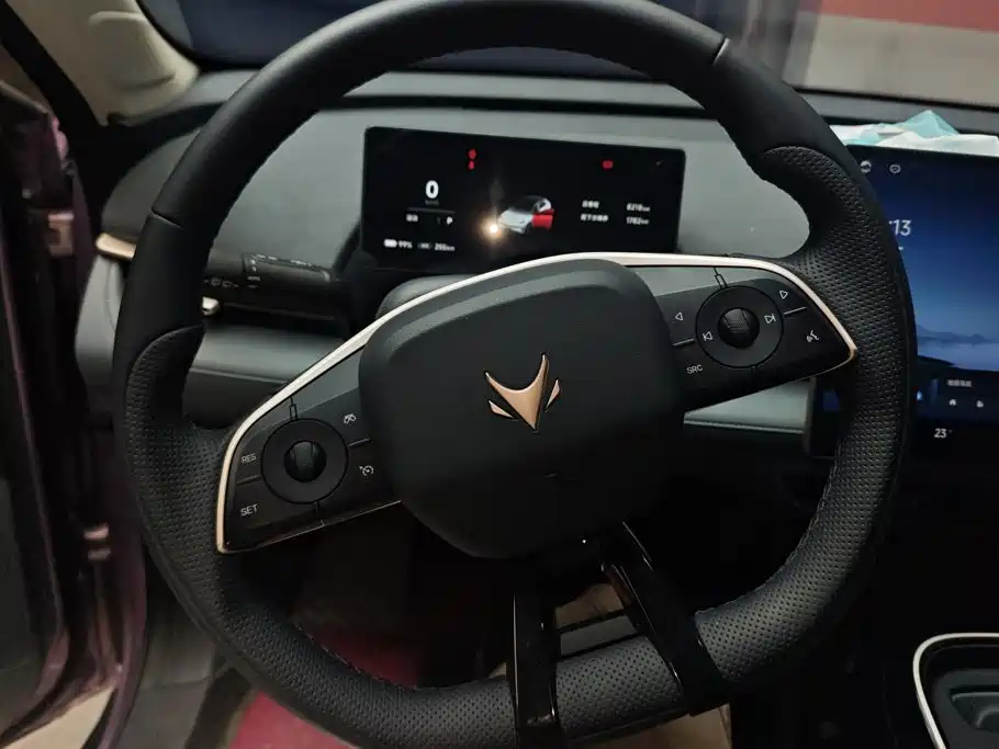 ARCFOX Beta T1 — миниатюра 15