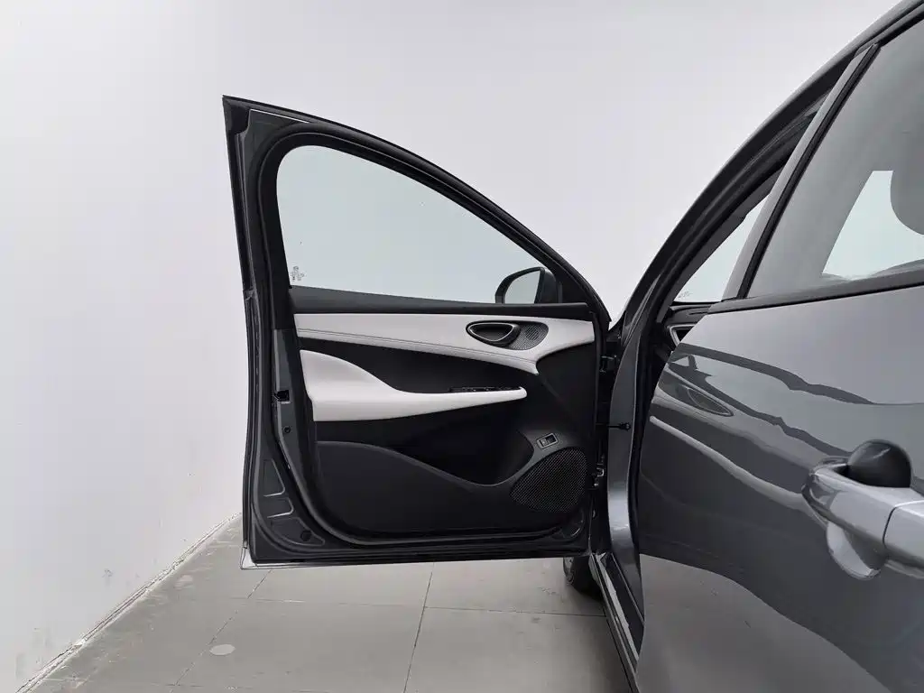 BYD Seal 05 DM-i — миниатюра 8