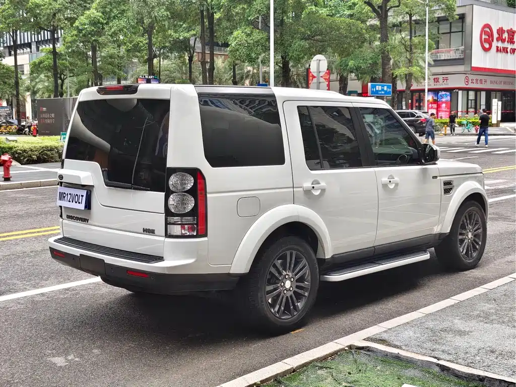 Land Rover Discovery — миниатюра 3