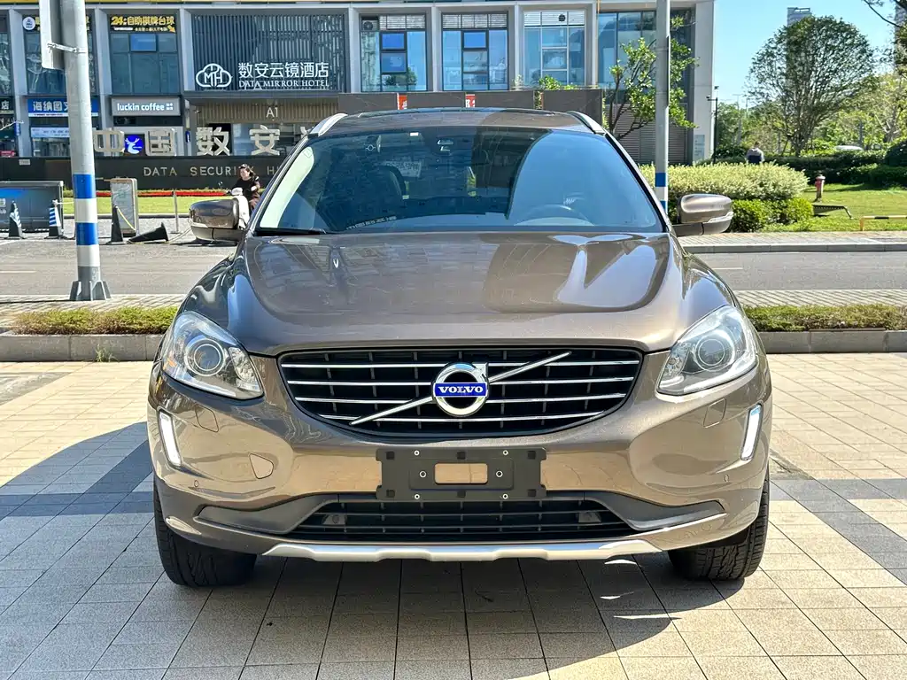 Volvo XC60 (Import) — миниатюра 2