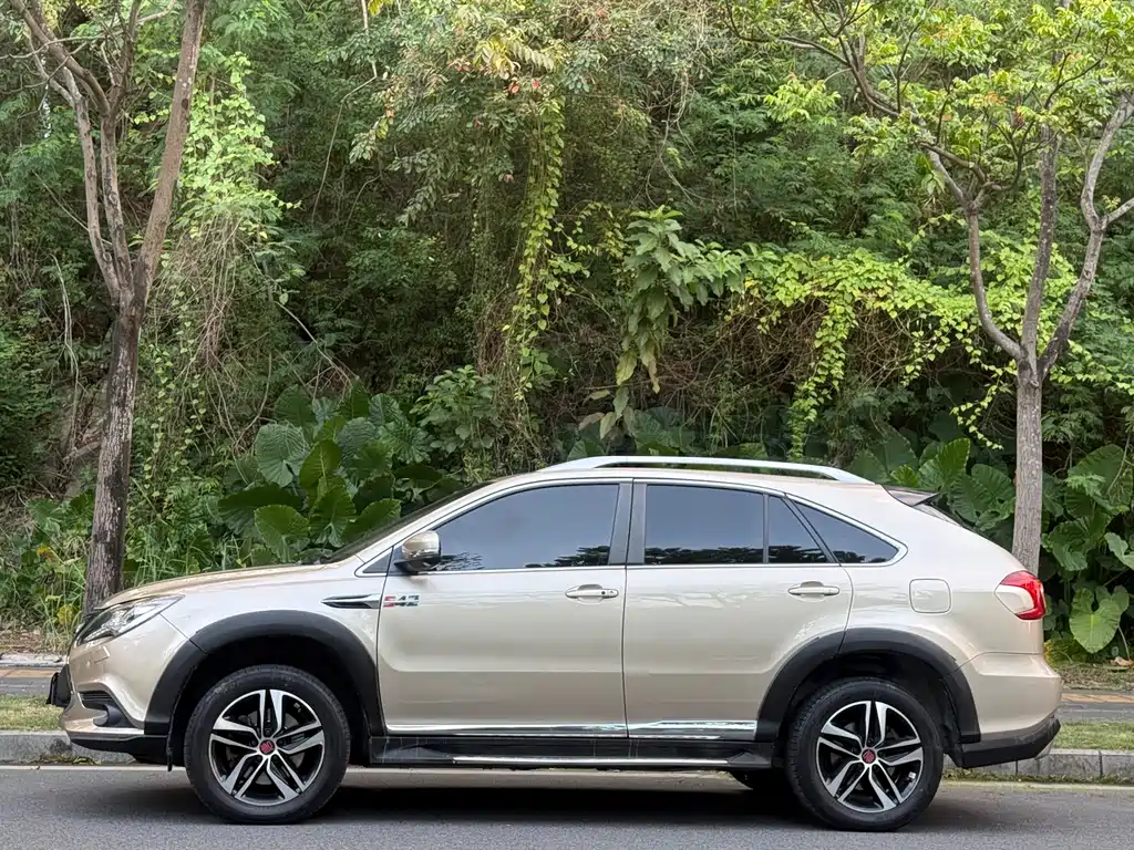 BYD Tang New Energy — миниатюра 3