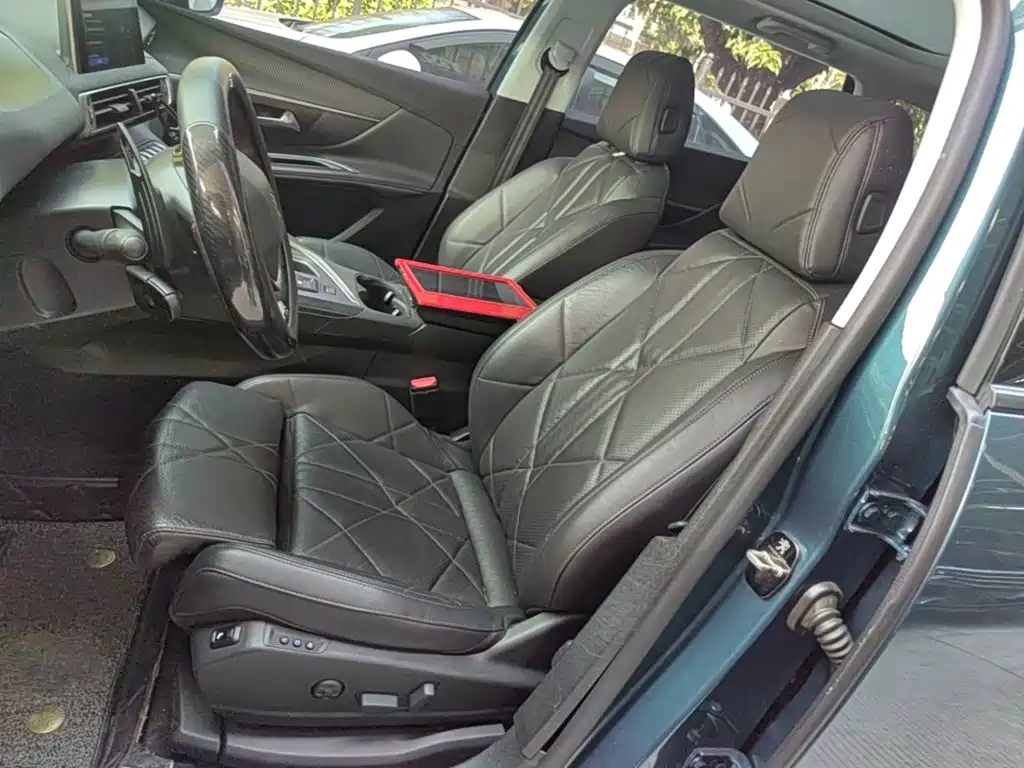 Peugeot 5008 — миниатюра 15