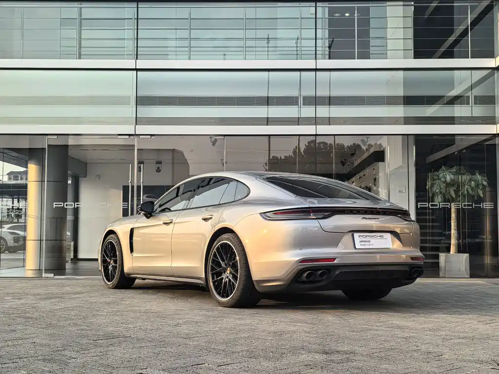 Porsche Panamera — миниатюра 6