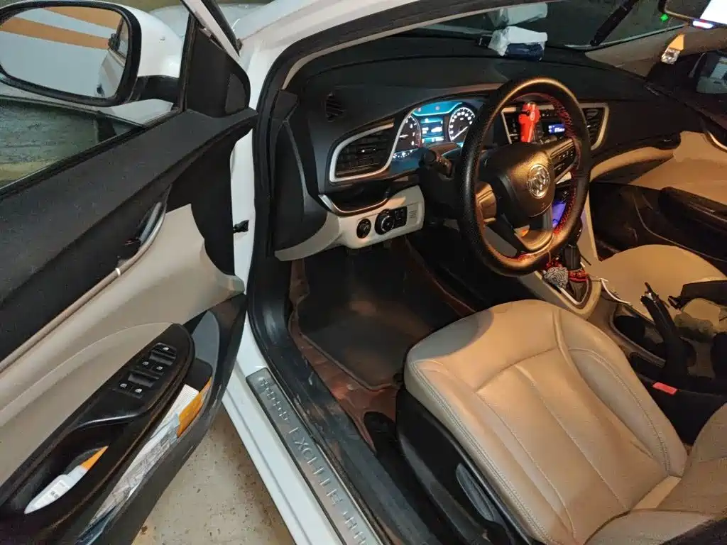 Buick Excelle — миниатюра 17