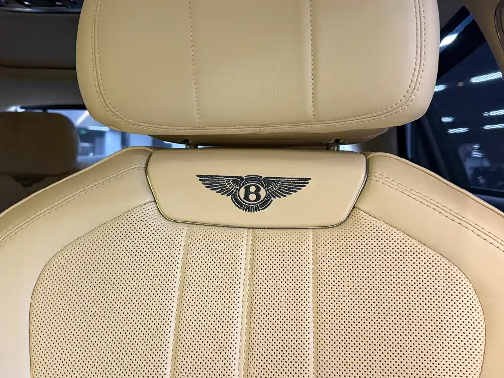 Bentley Flying Spur — миниатюра 24
