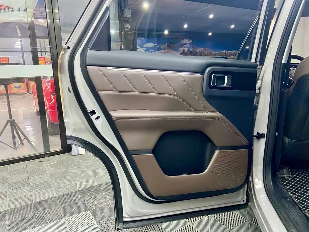 Wuling Xingguang 560 New Energy — миниатюра 13