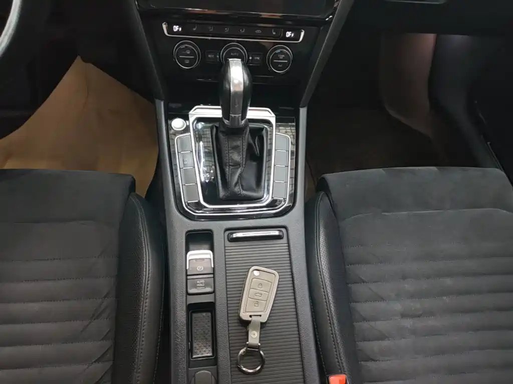 Volkswagen Magotan — миниатюра 14