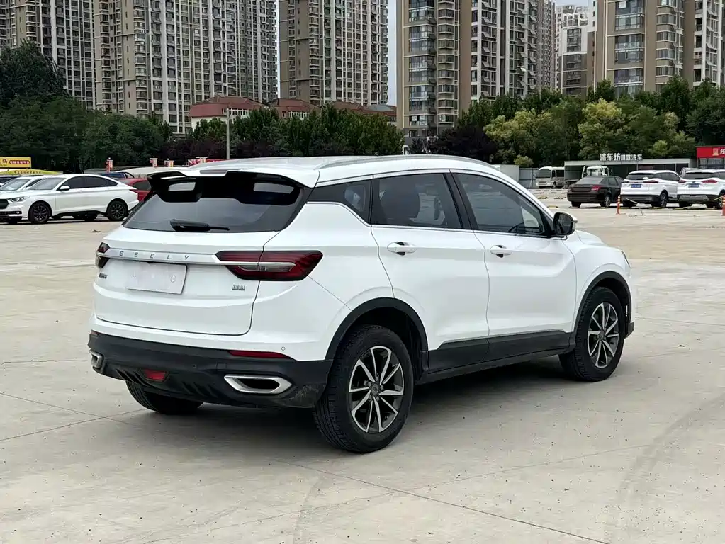 Geely Binyue — миниатюра 4