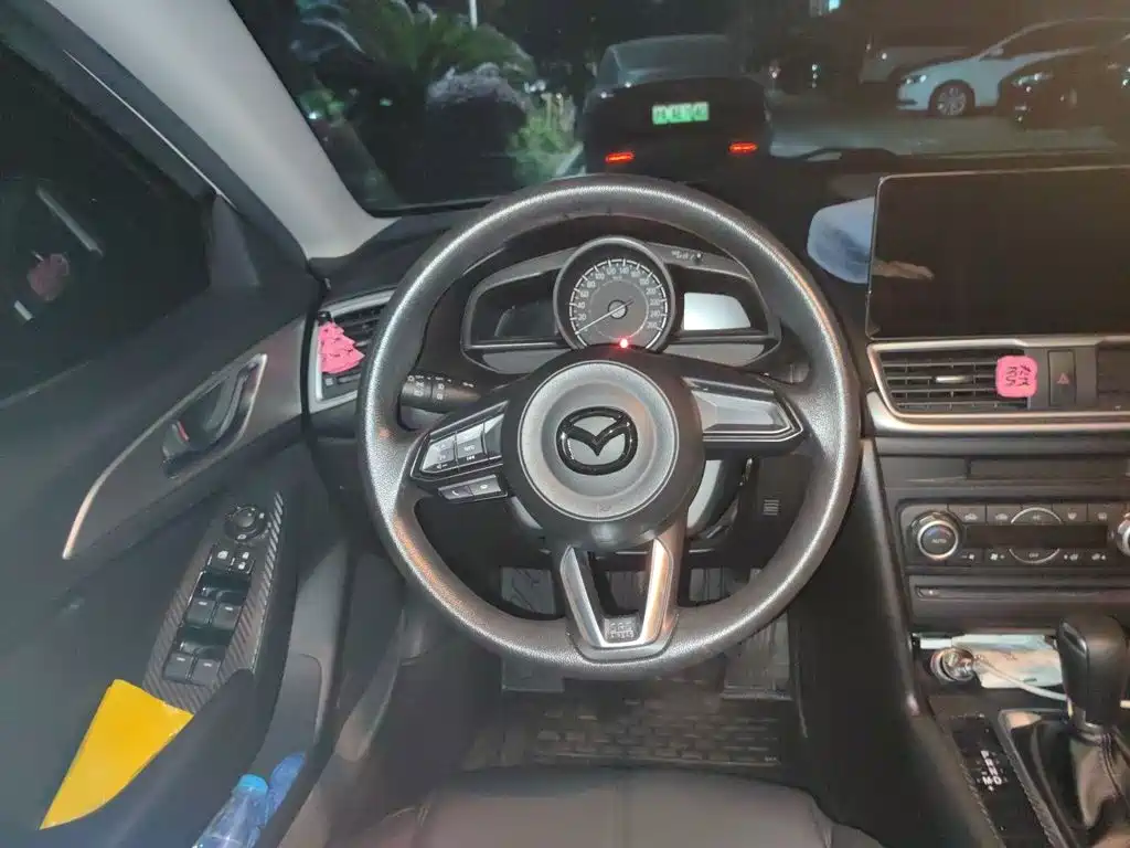 Mazda 3 Axela — миниатюра 7