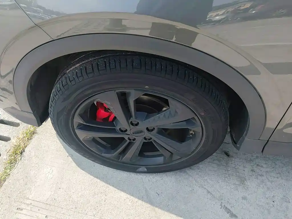 Geely Binyue — миниатюра 25