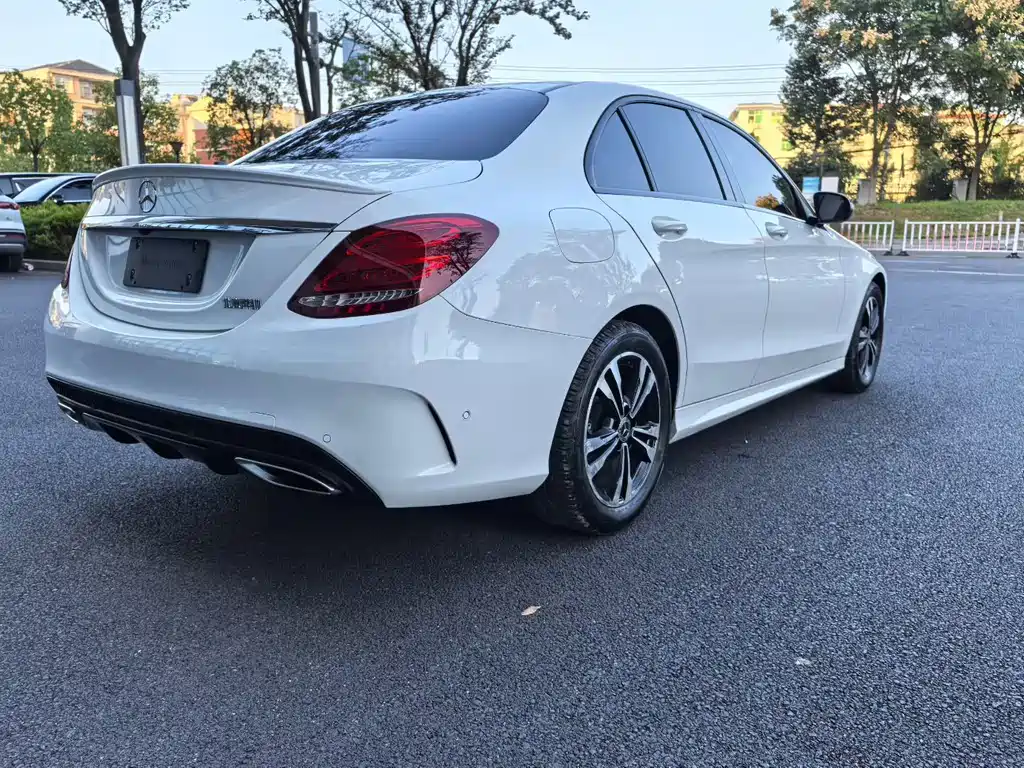 Mercedes-Benz C-Class — миниатюра 9