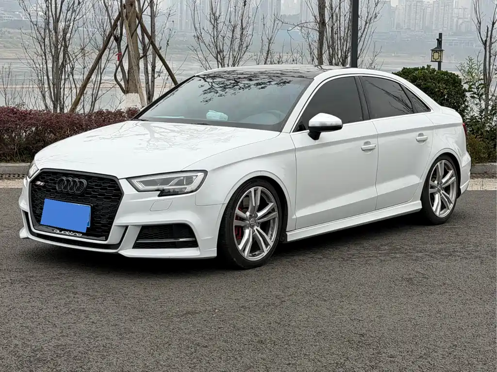 AUDI S3