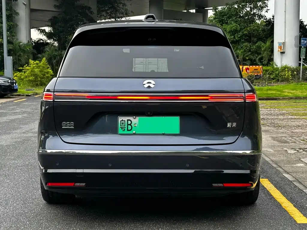 NIO ES8 — миниатюра 4