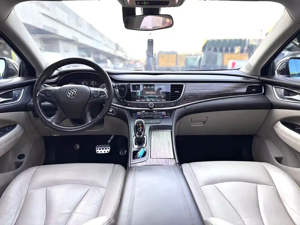 Buick LaCrosse — миниатюра 5