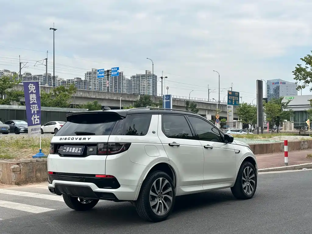 Land Rover Discovery Sport — миниатюра 4