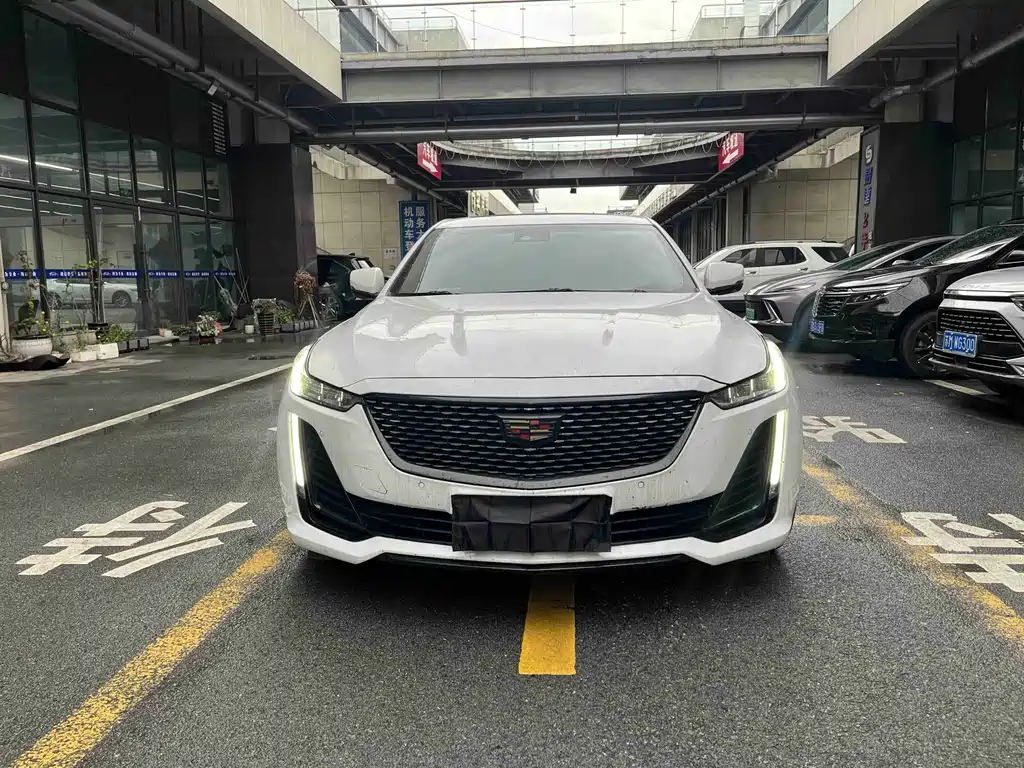 Cadillac CT5 — миниатюра 2