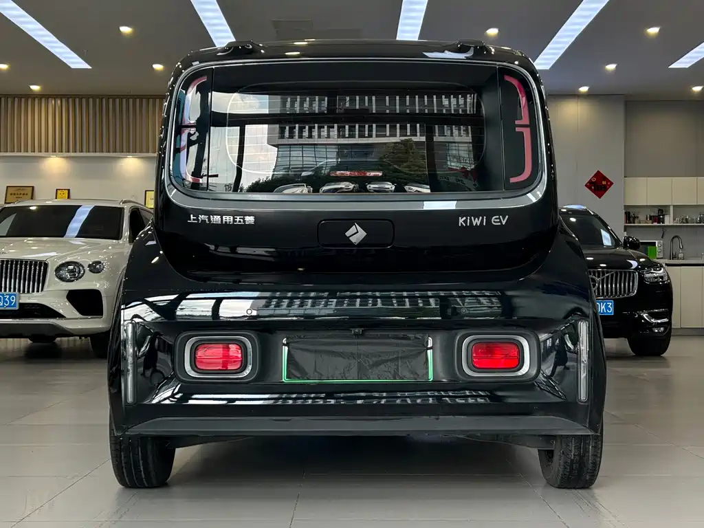 Baojun KiWi EV — миниатюра 4