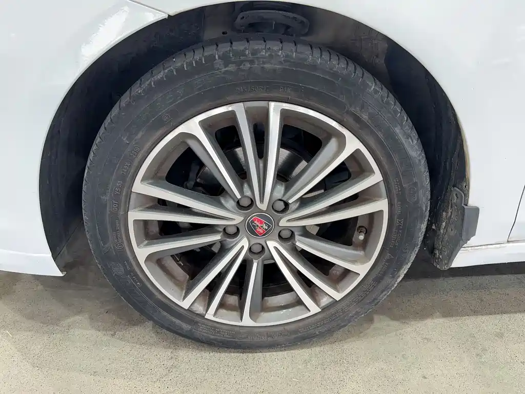 ROEWE I6