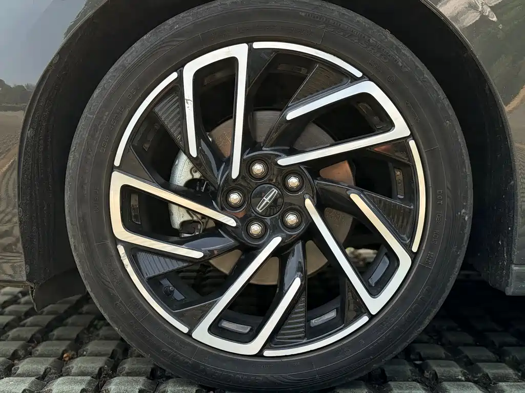 Lincoln Z — миниатюра 28