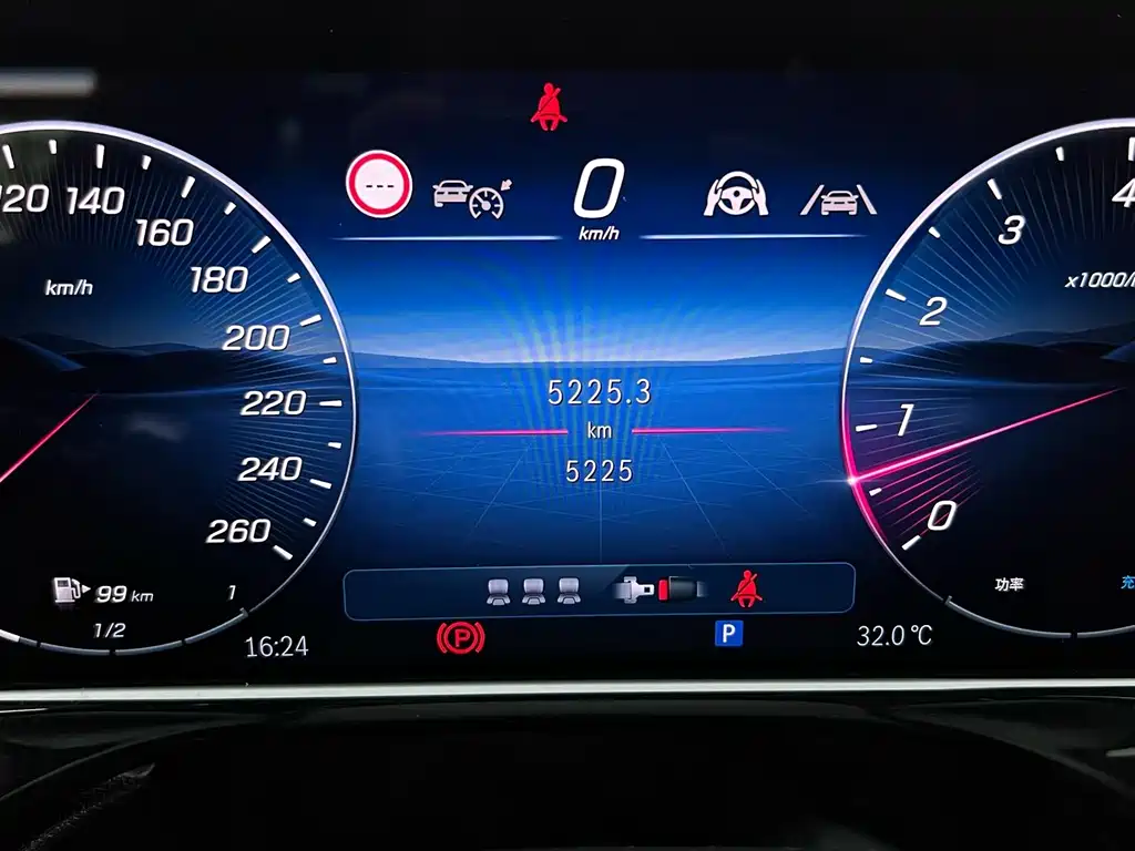Mercedes-Benz E-Class — миниатюра 15
