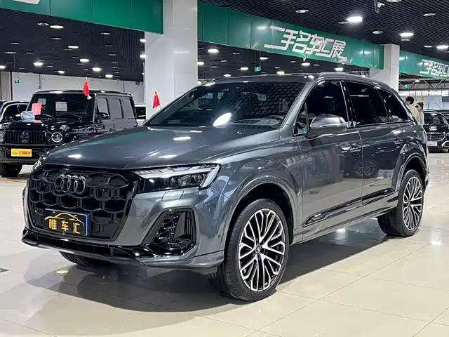 AUDI  SQ7 2024